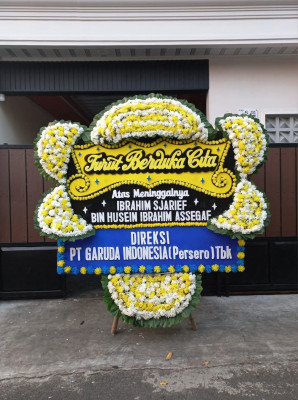 Papan Bunga Duka di Rusip Antara