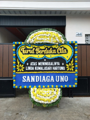 Papan Bunga Duka di Rusip Antara